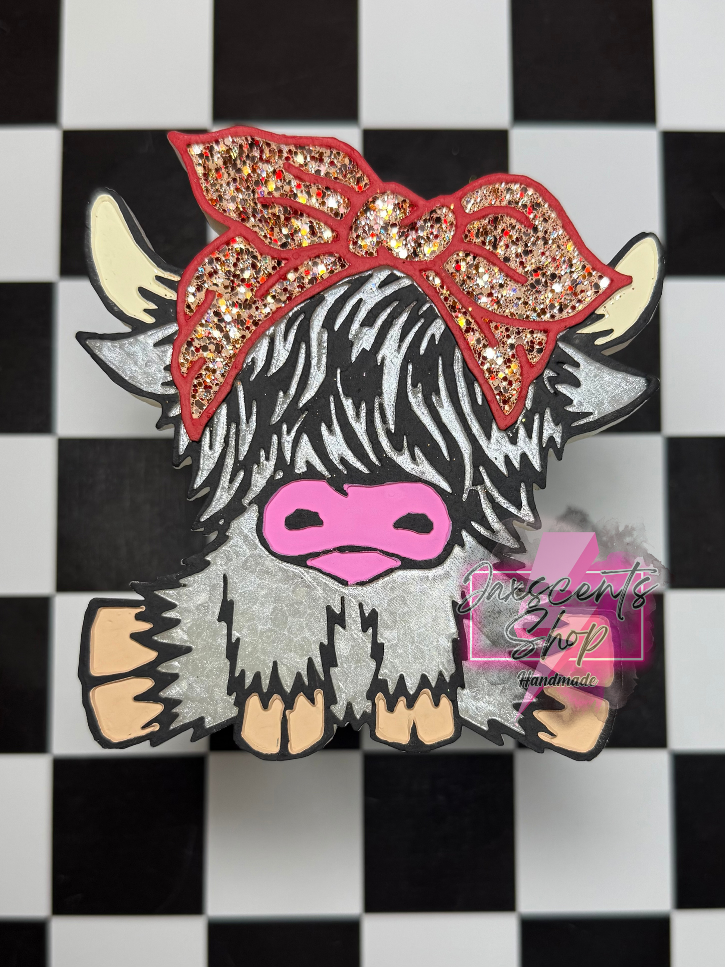 Highland Cow with bow