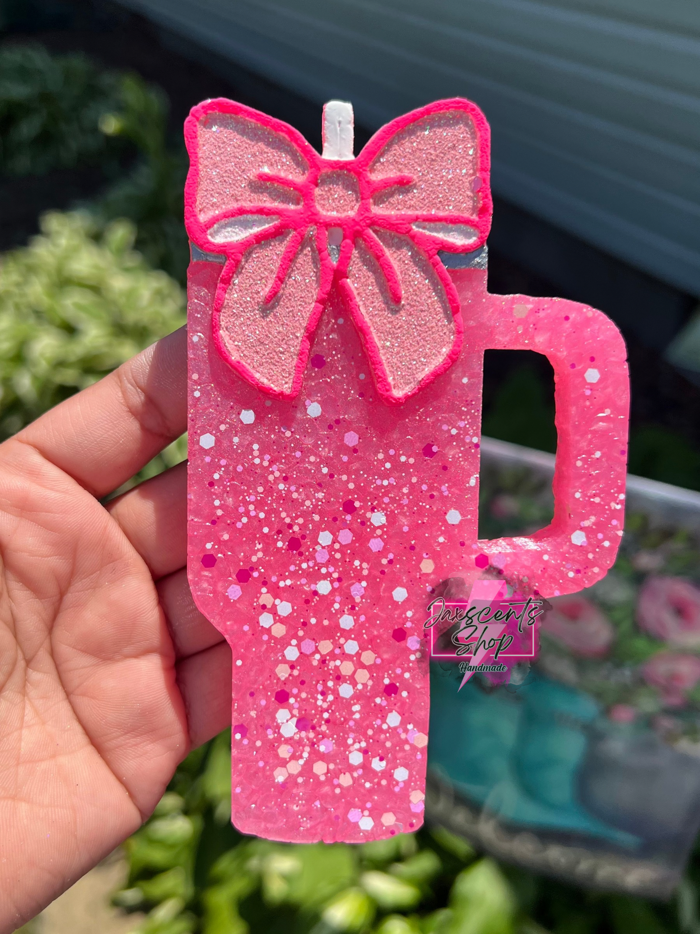 Tumbler With Bow