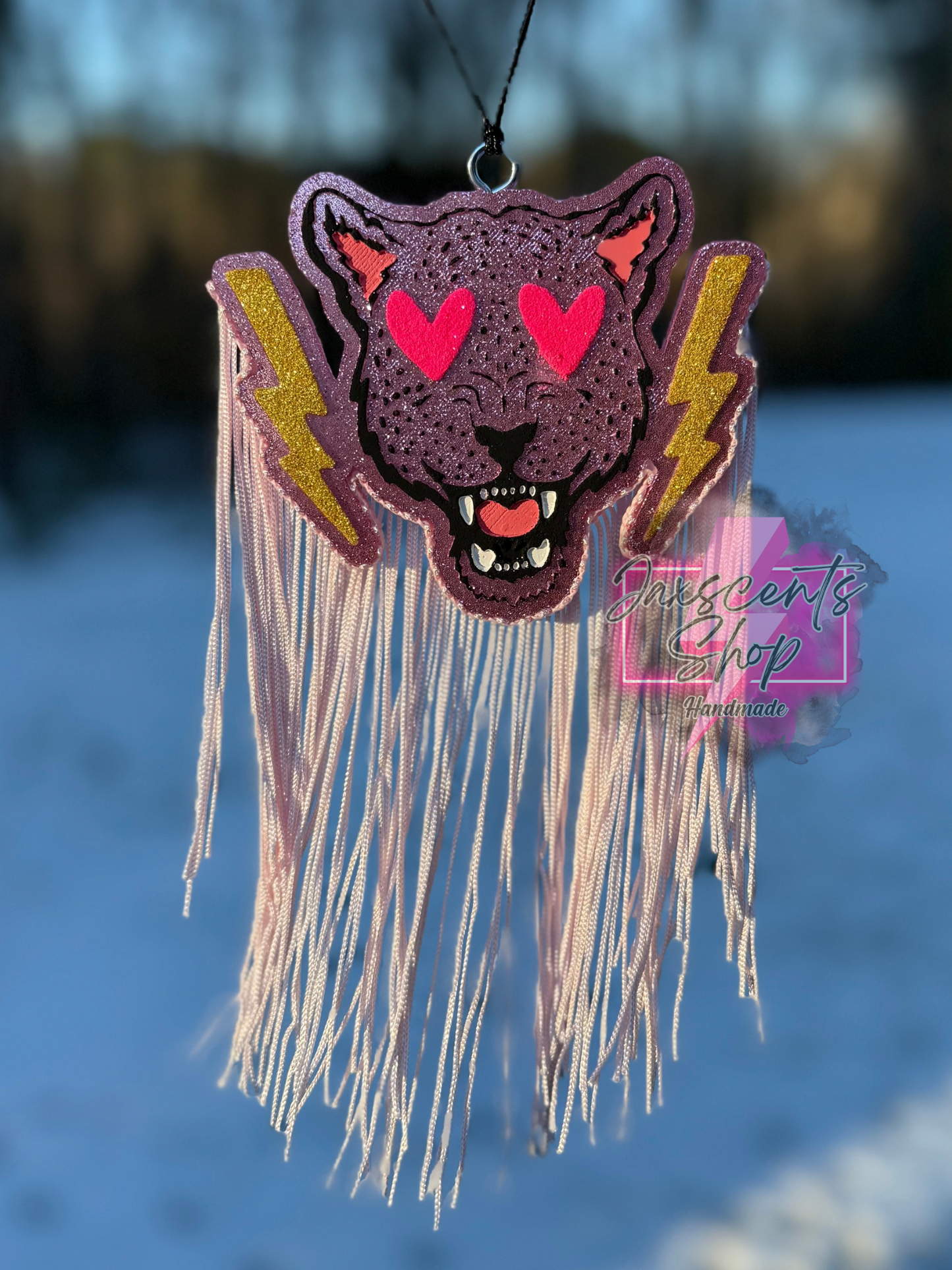 Tiger With Heart Eyes & Bolts