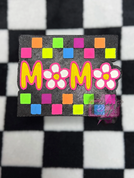 Checkered Mama Daisies