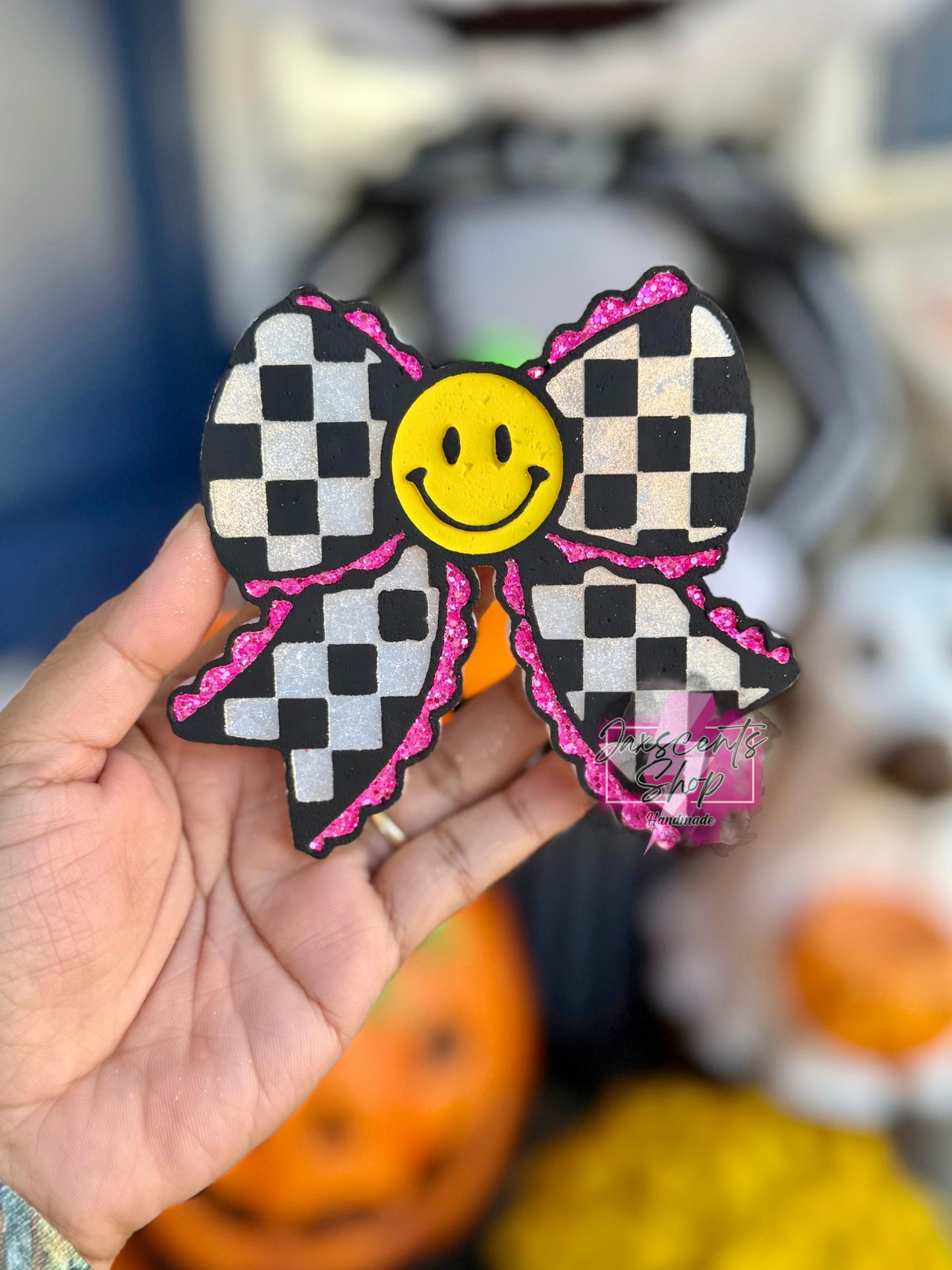 Smiley Checkered Bow