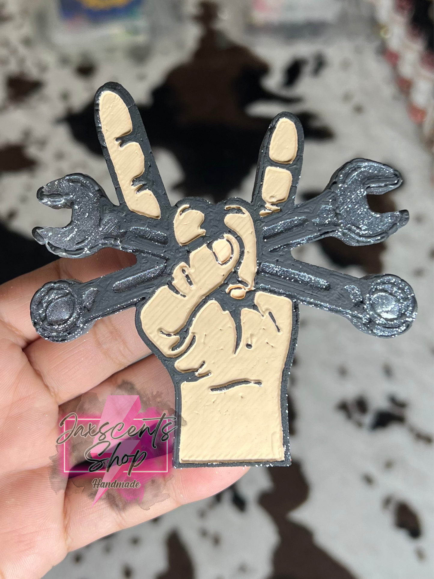Wrench Hand