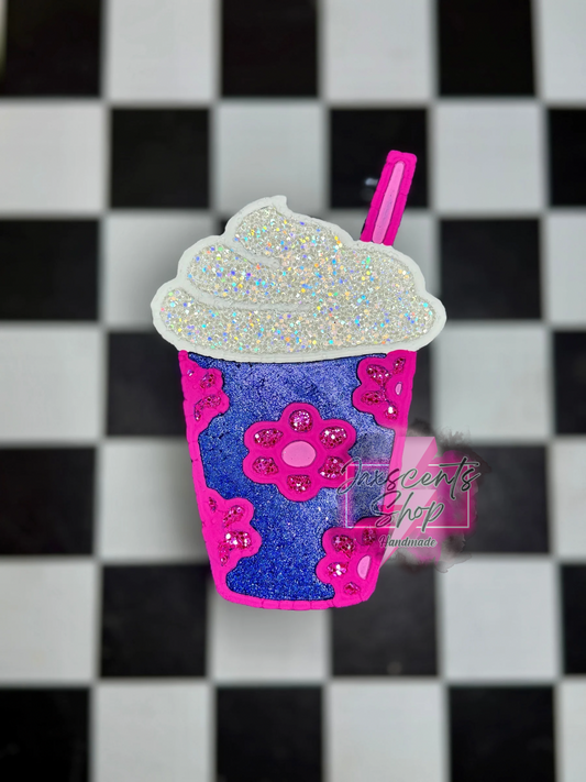 Frappe Cup With Daisies