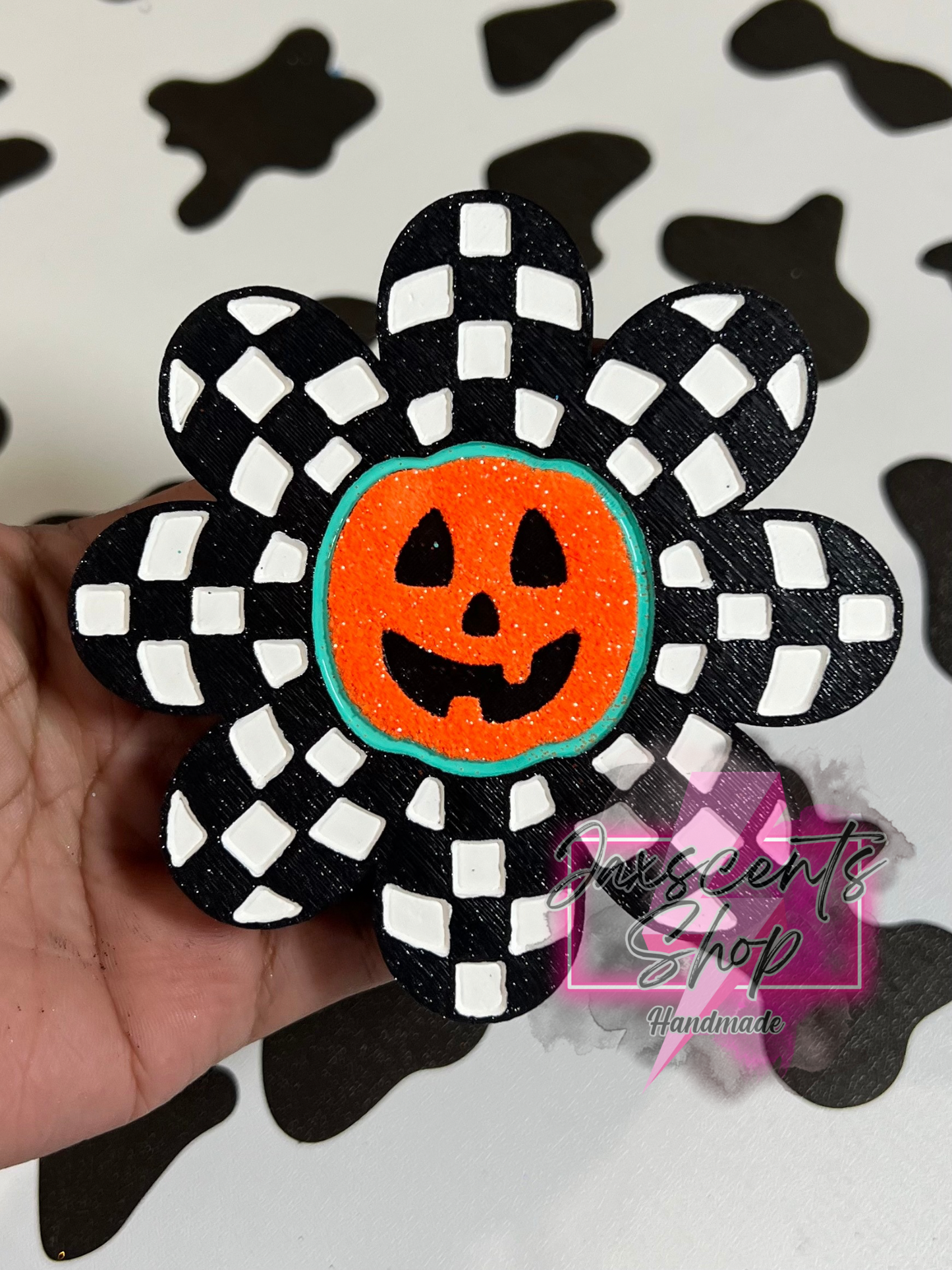 Pumpkin Checker Flower