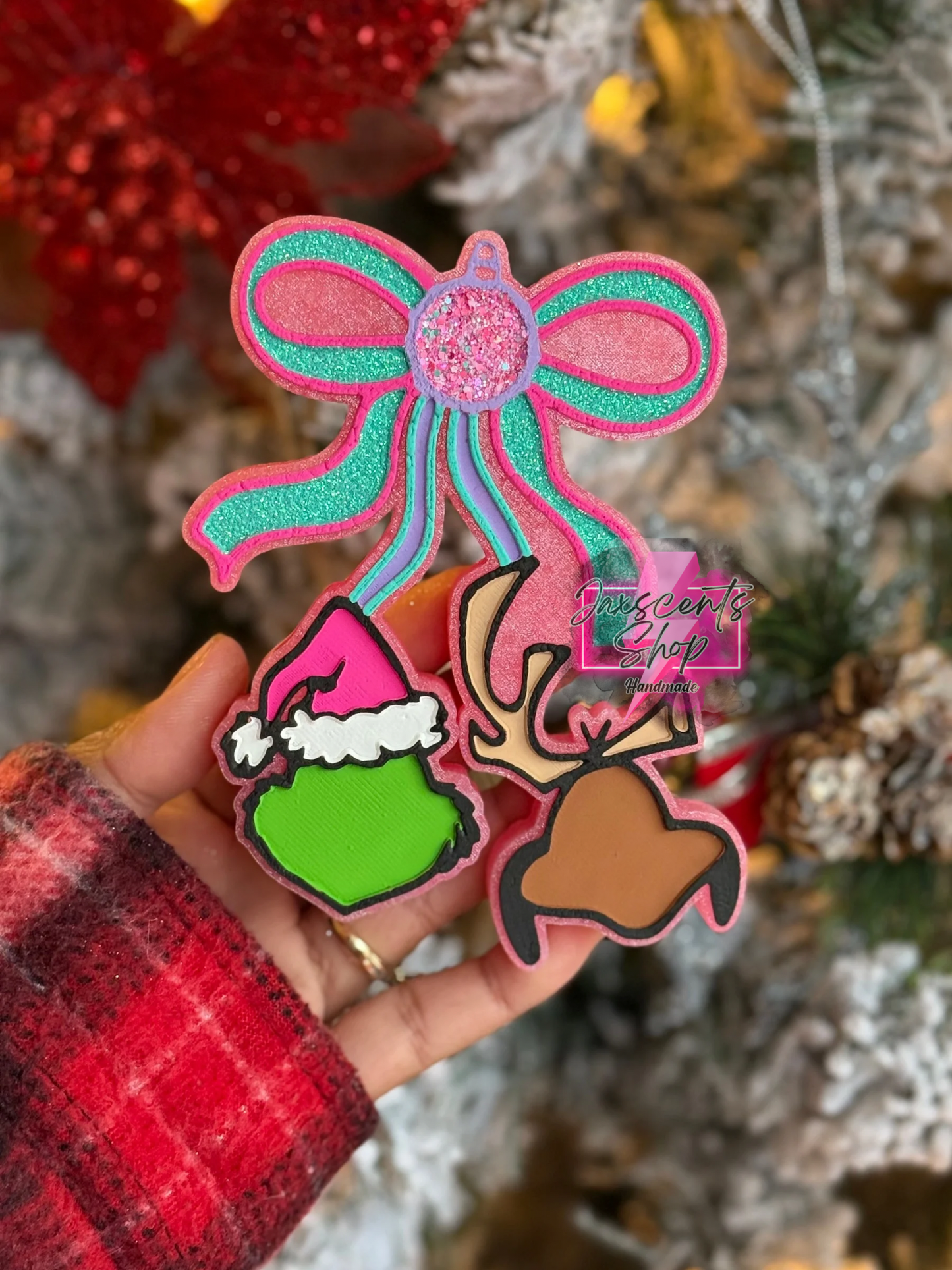 Green Guy And Max Bow