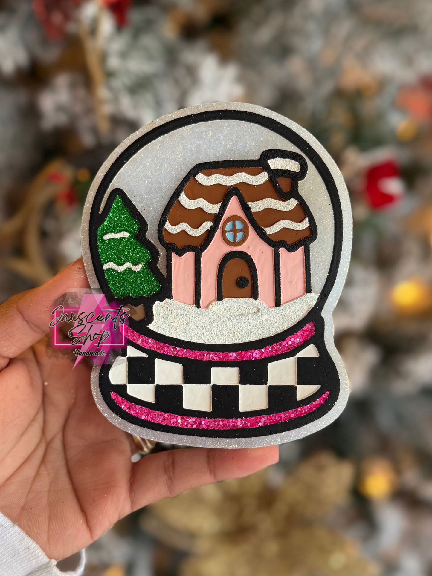 Checkered Snow Globe