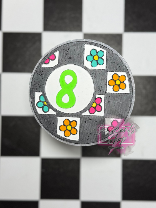 Groovy Daisy 8 Ball