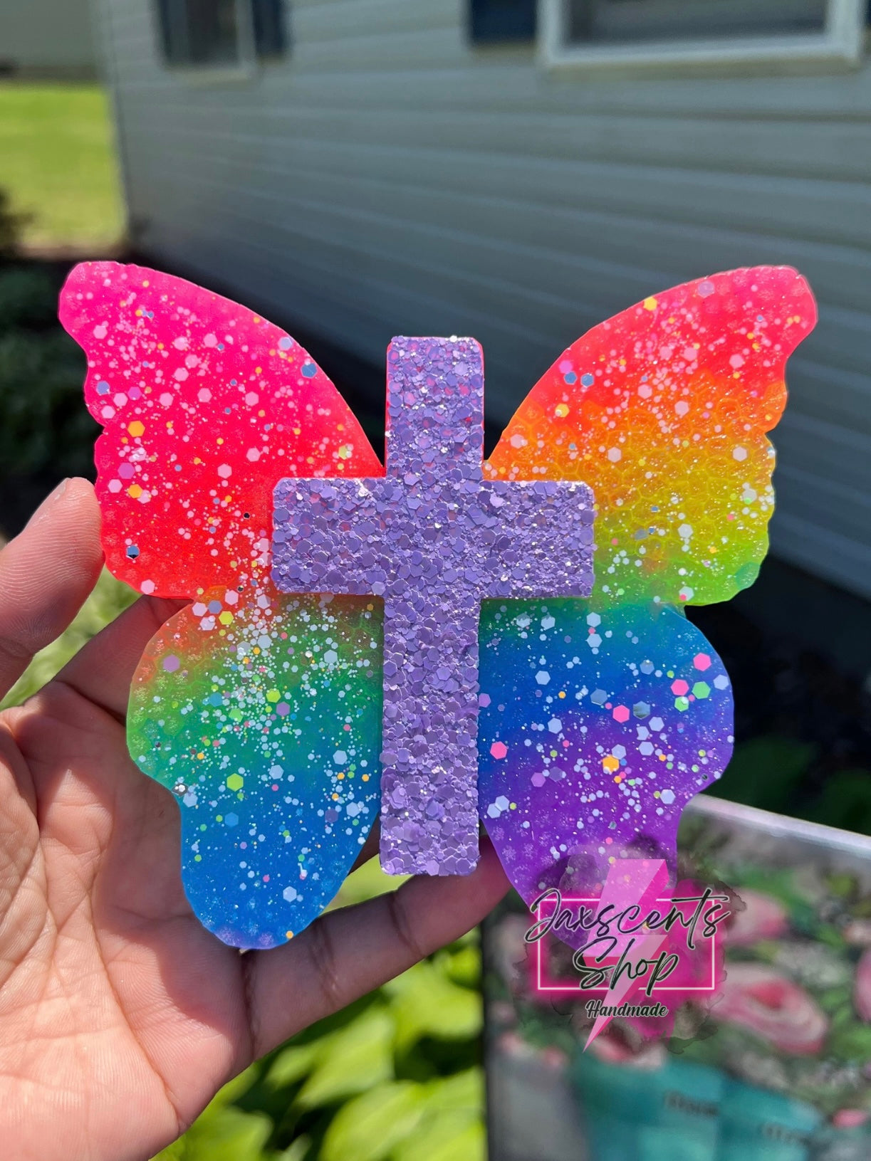 Butterfly cross